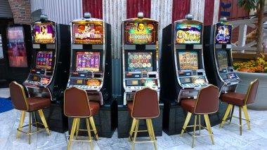 sakti123 deposit flow showing QRIS and e-wallet options